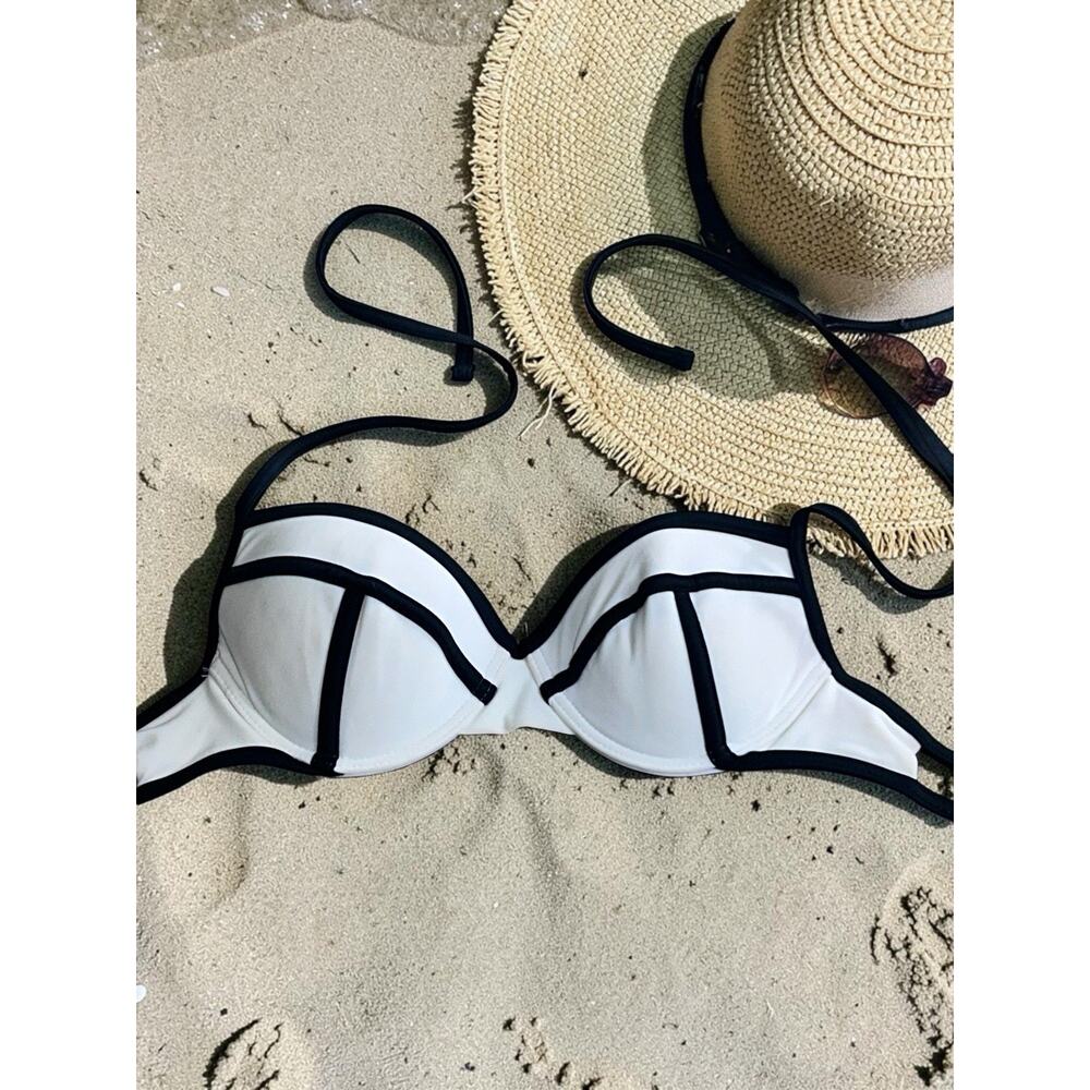 Xhilaration Bikini Top Sz Small Black White Underwire Padded Swimwear - Picture 3 of 6